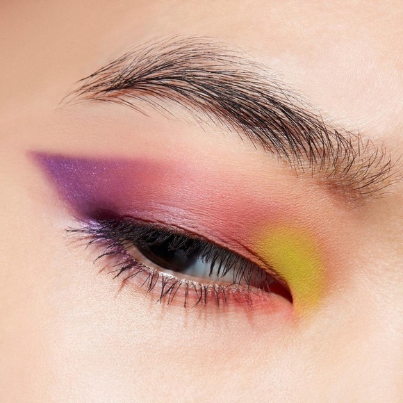 MAC Connect In Colour Eye Shadow Palette Hi-Fi Colour - Picture 9 of 10